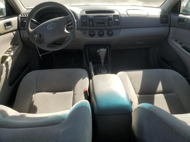 2004 Toyota Camry LE