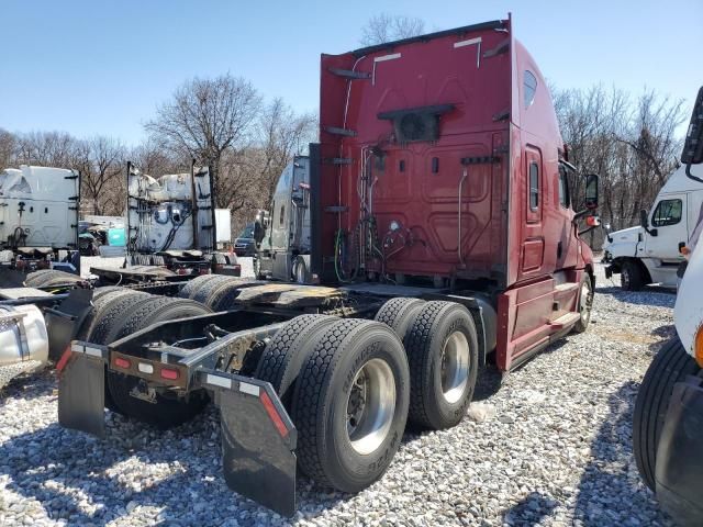 2019 Freightliner Cascadia Semi Truck