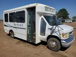 Salvage trucks for sale at Longview, TX auction: 2002 Ford Econoline E350 Super Duty Cutaway Van