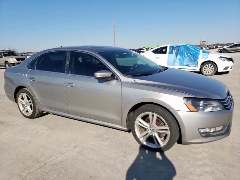 2013 Volkswagen Passat SEL