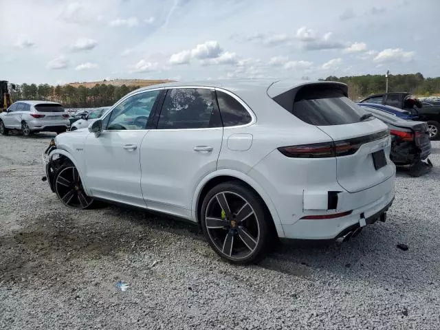 2022 Porsche Cayenne E-Hybrid