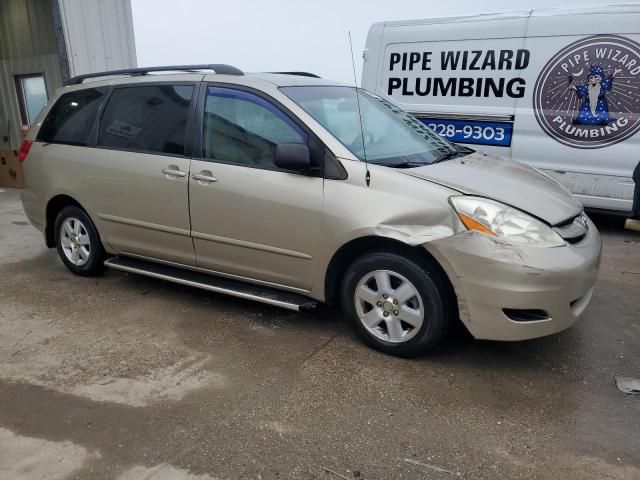 2009 Toyota Sienna CE