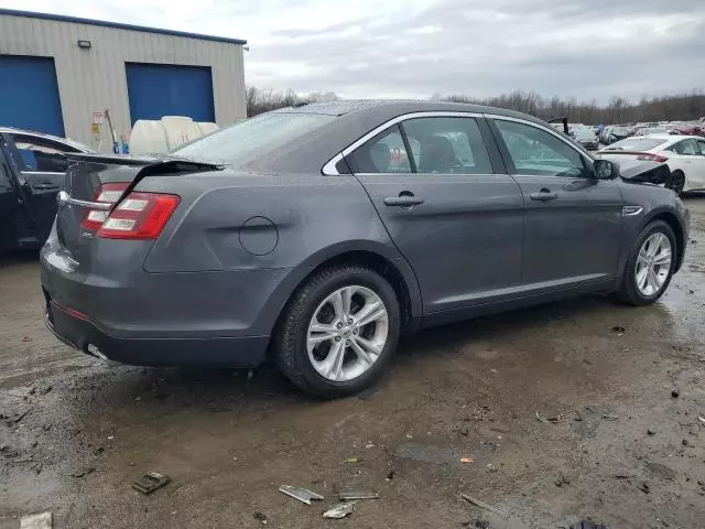 2017 Ford Taurus SEL