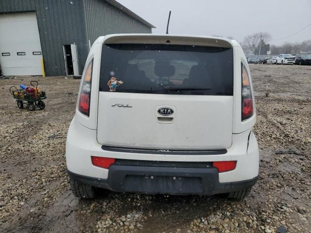 2011 KIA Soul +