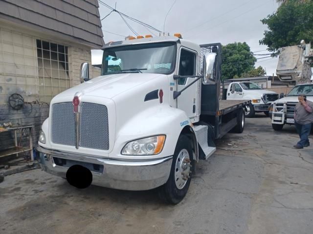 2018 Kenworth Construction T370