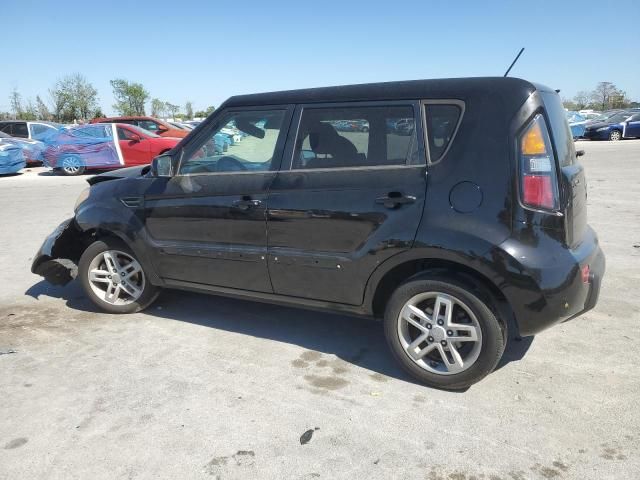 2011 KIA Soul +