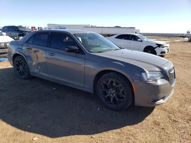 2019 Chrysler 300 Touring