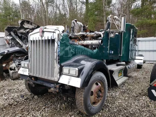 2018 Kenworth Construction W900