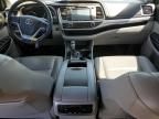 2017 Toyota Highlander SE