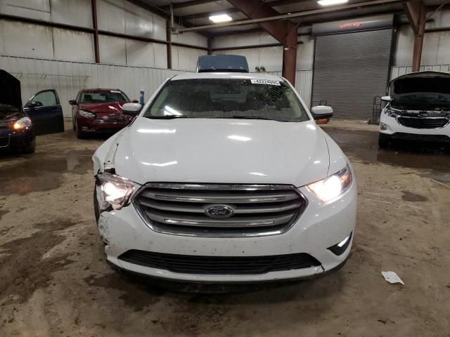 2017 Ford Taurus SEL