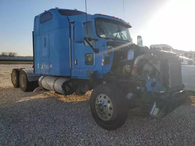 2005 Kenworth Construction T600