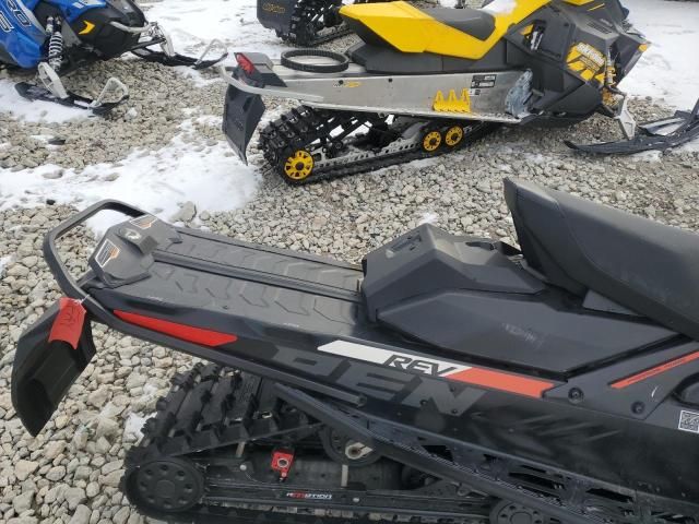 2019 Skidoo 2019 Skidoo Renegade