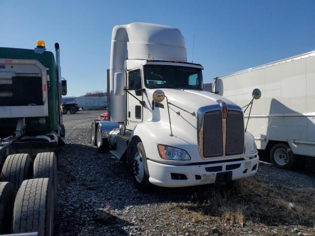 2013 Kenworth Construction T660