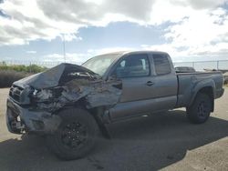 Salvage trucks for sale at Kapolei, HI auction: 2015 Toyota Tacoma Access Cab