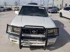 2000 Nissan Frontier Crew Cab XE