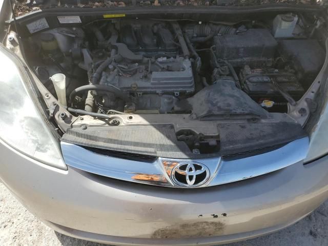 2008 Toyota Sienna XLE