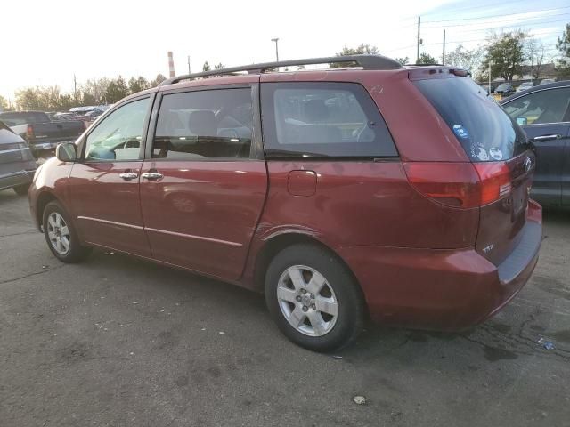 2004 Toyota Sienna CE