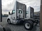 2014 Kenworth T680 Semi Truck