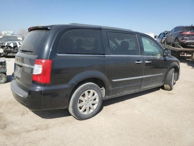 2012 Chrysler Town & Country Touring L