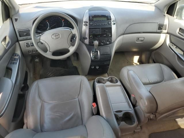 2010 Toyota Sienna CE