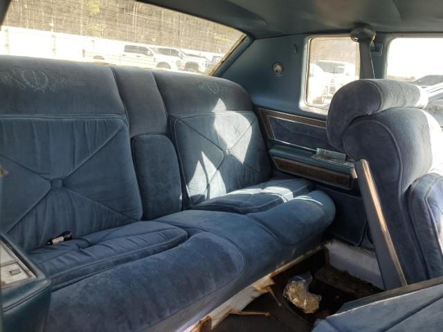 1975 Lincoln Town Car