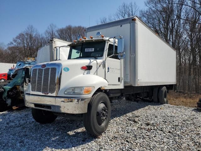 2009 Peterbilt 335 BOX Truck