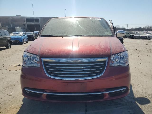 2012 Chrysler Town & Country Touring L