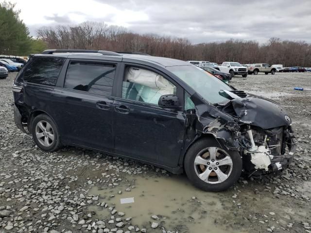 2015 Toyota Sienna LE