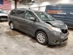 2013 Toyota Sienna XLE