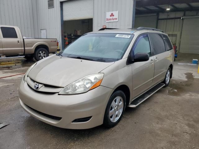 2009 Toyota Sienna CE