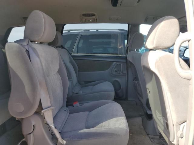 2007 Toyota Sienna LE