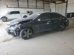 Carros salvage sin ofertas aún a la venta en subasta: 2016 Honda Accord Touring