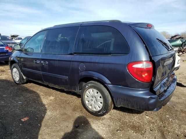 2007 Chrysler Town & Country LX