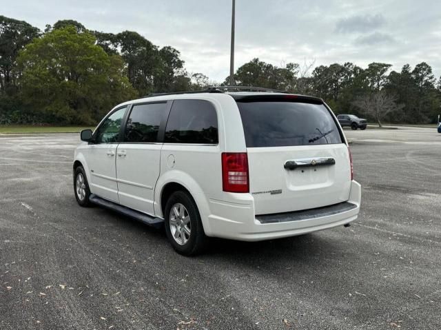 2008 Chrysler Town & Country