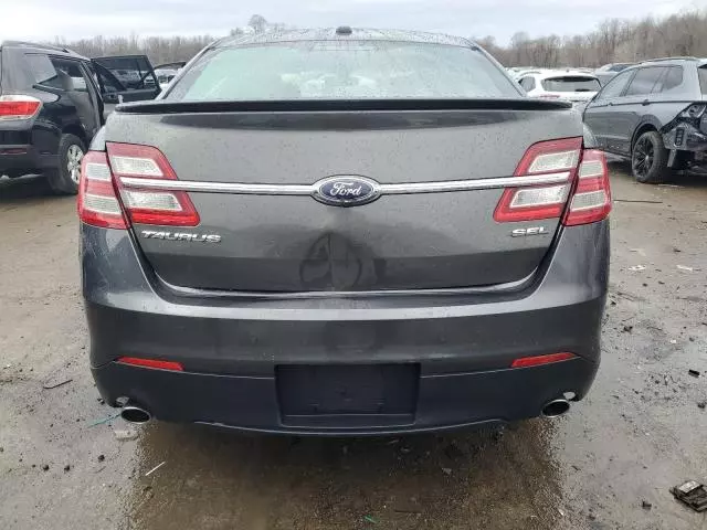 2017 Ford Taurus SEL