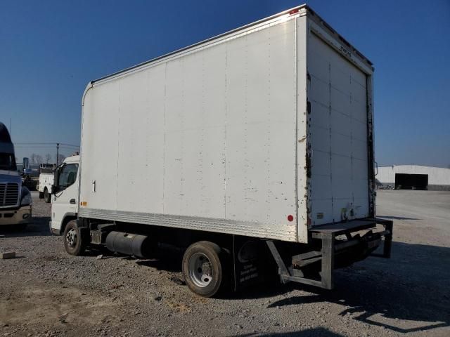 2016 Mitsubishi Fuso 2016 Mitsubishi FEC72S BOX Truck