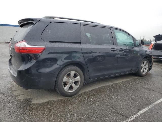 2015 Toyota Sienna LE