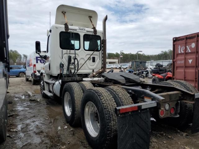 2012 Freightliner Cascadia 125