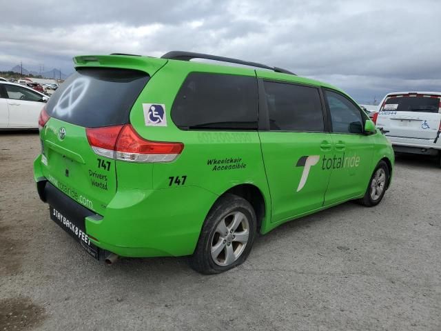 2014 Toyota Sienna LE