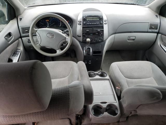 2006 Toyota Sienna CE