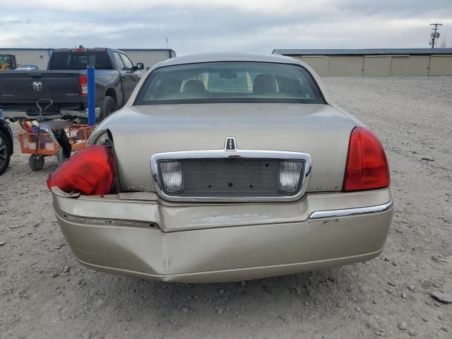 2010 Lincoln Town Car Signature Limited