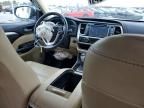 2017 Toyota Highlander SE