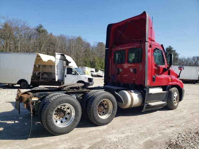 2017 Freightliner Cascadia 125 Semi Truck