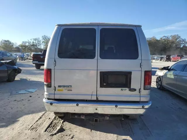 2011 Ford Econoline E350 Super Duty Wagon