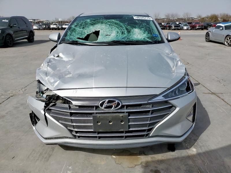 2019 Hyundai Elantra SE