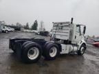 2013 International 8600 Semi Truck