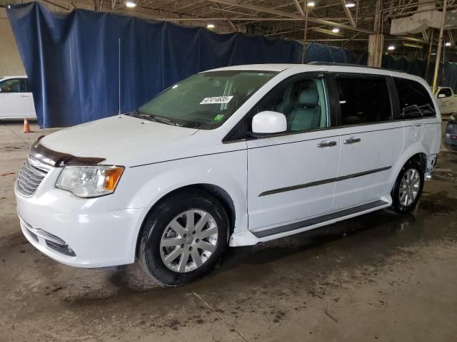 2016 Chrysler Town & Country Touring