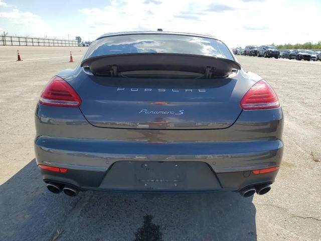 2015 Porsche Panamera S