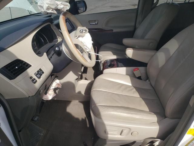 2012 Toyota Sienna XLE