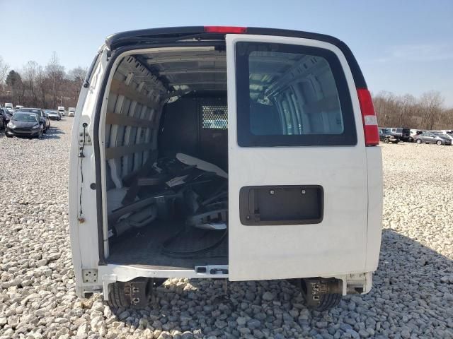 2024 Chevrolet Express G2500